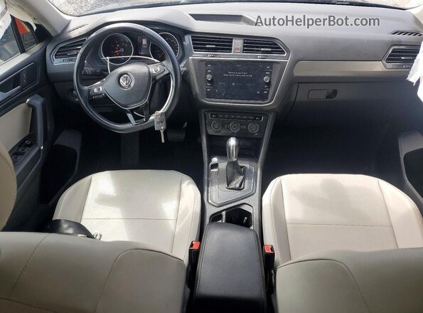 3VV3B7AX0JM128895 2018 VOLKSWAGEN TIGUAN Black 