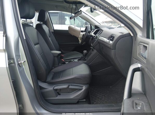 3VV3B7AX0LM164055 2020 VOLKSWAGEN TIGUAN Gray წინა სალონის ხედი