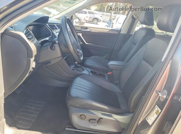 3VV3B7AX0RM022166 2024 VOLKSWAGEN TIGUAN Серый Вид салона спереди