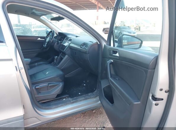 3VV3B7AX1KM136568 2019 VOLKSWAGEN TIGUAN Gray Սալոնի դիմացի տեսք