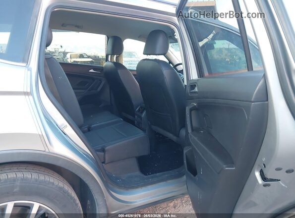 3VV3B7AX1KM136568 2019 VOLKSWAGEN TIGUAN Gray VIN կոդի պիտակի տեսք