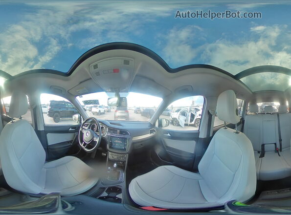 3VV3B7AX1LM092900 2020 VOLKSWAGEN TIGUAN Silver Սալոնի 360 աստիճան տեսք