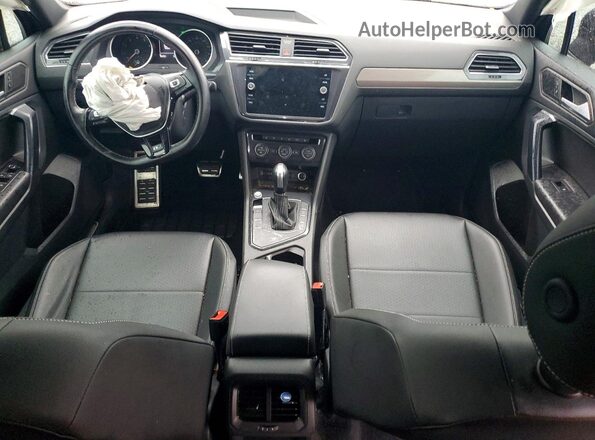 3VV3B7AX1MM051622 2021 VOLKSWAGEN TIGUAN Gray წინა პანელის ხედი