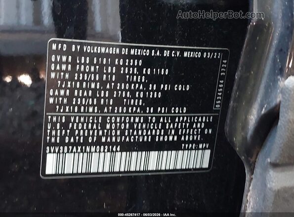 3VV3B7AX1NM082144 2022 VOLKSWAGEN TIGUAN Black ძრავის განყოფილების ხედი