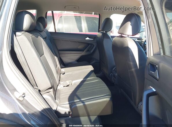 3VV3B7AX1NM177660 2022 VOLKSWAGEN TIGUAN Gray 