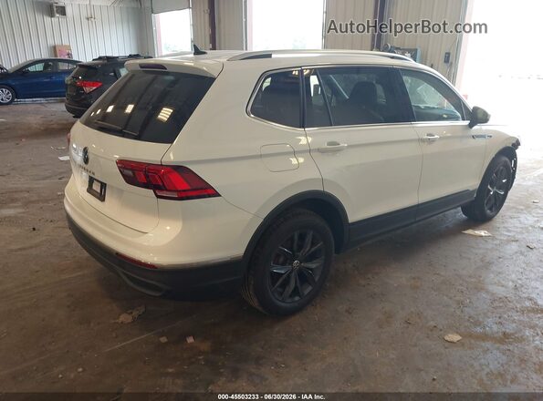 3VV3B7AX1RM115570 2024 VOLKSWAGEN TIGUAN White Trasero derecho