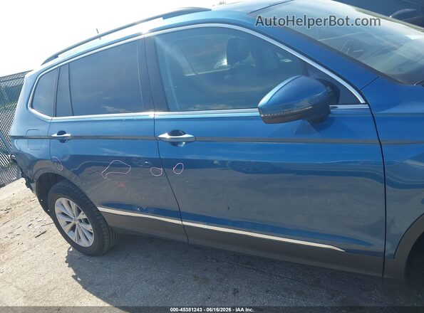 3VV3B7AX2JM109796 2018 VOLKSWAGEN TIGUAN Синий Вид задней части салона
