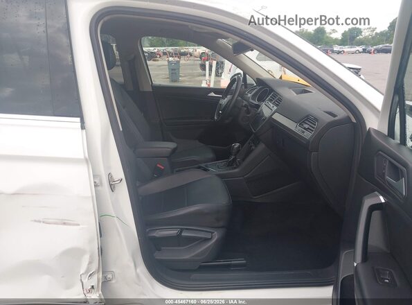 3VV3B7AX2LM091867 2020 VOLKSWAGEN TIGUAN White Widok wnętrza z przodu