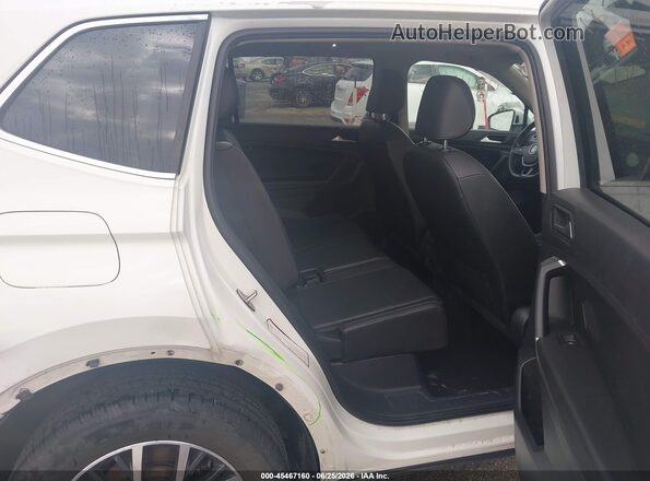 3VV3B7AX2LM091867 2020 VOLKSWAGEN TIGUAN White Widok naklejki z numerem VIN