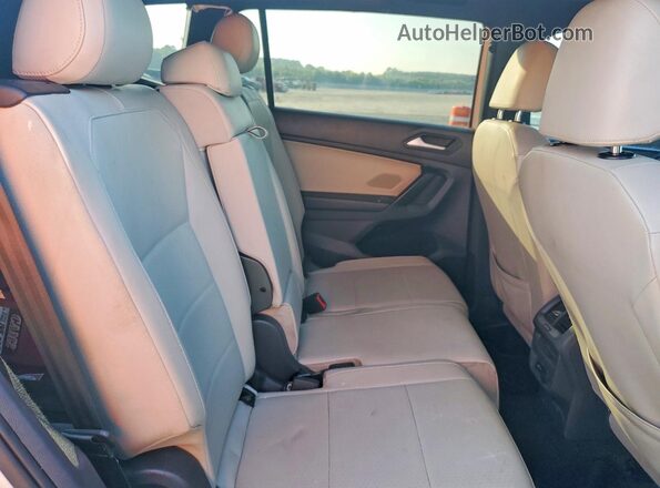 3VV3B7AX2MM031363 2021 VOLKSWAGEN TIGUAN Белый Вид задних сидений
