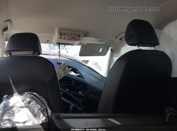 3VV3B7AX2MM045330 2021 VOLKSWAGEN TIGUAN White Вид салону спереду