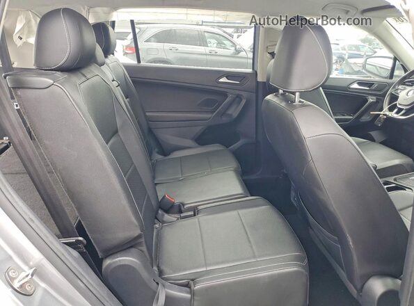 3VV3B7AX2MM112864 2021 VOLKSWAGEN TIGUAN Silver Սալոնի հետևի տեսք