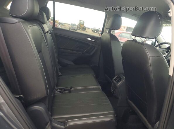 3VV3B7AX2RM113858 2024 VOLKSWAGEN TIGUAN Серый Вид задней части салона