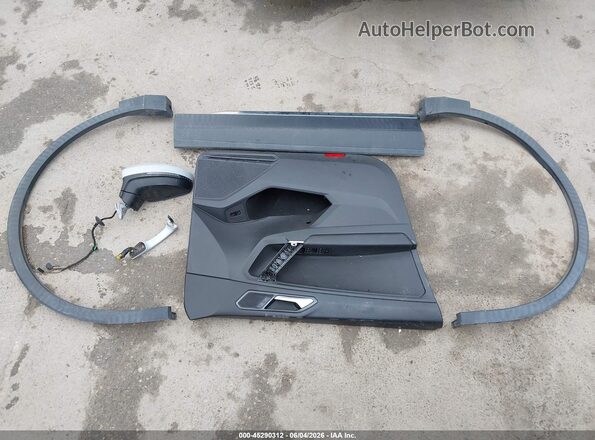 3VV3B7AX3JM091387 2018 VOLKSWAGEN TIGUAN Серый Вид щитка приборов