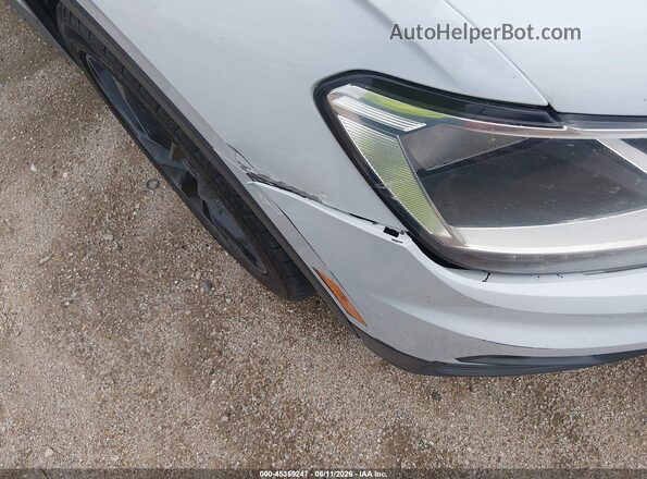 3VV3B7AX3JM188007 2018 VOLKSWAGEN TIGUAN Silver 