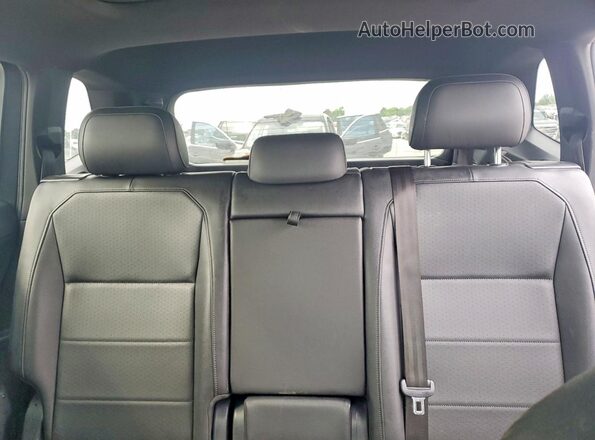 3VV3B7AX3LM089187 2020 VOLKSWAGEN TIGUAN Black 