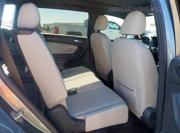 3VV3B7AX3LM147511 2020 VOLKSWAGEN TIGUAN Gray 