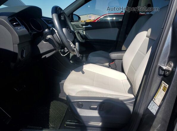 3VV3B7AX3LM147511 2020 VOLKSWAGEN TIGUAN Gray 