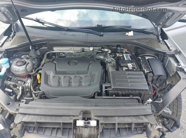3VV3B7AX3MM046499 2021 VOLKSWAGEN TIGUAN Silver Vista del compartimento del motor