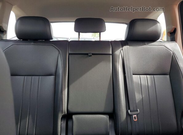 3VV3B7AX3RM027510 2024 VOLKSWAGEN TIGUAN Black Вид задніх сидінь