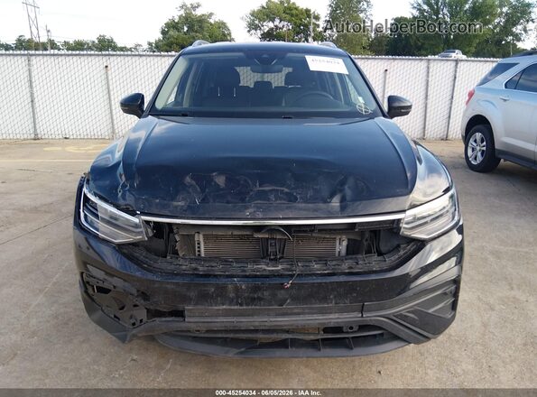 3VV3B7AX3RM085892 2024 VOLKSWAGEN TIGUAN Black 