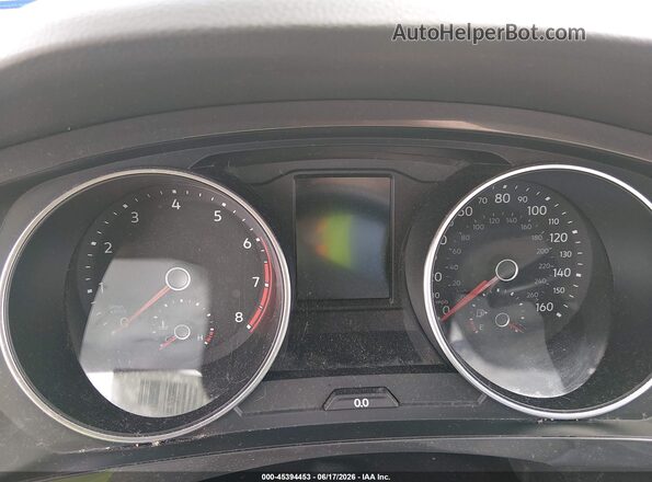 3VV3B7AX4JM008386 2018 VOLKSWAGEN TIGUAN Gray Widok tylnych siedzeń
