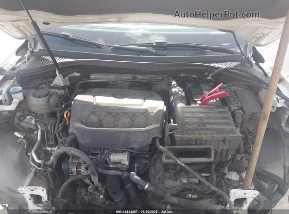 3VV3B7AX4JM015581 2018 VOLKSWAGEN TIGUAN White Rear view