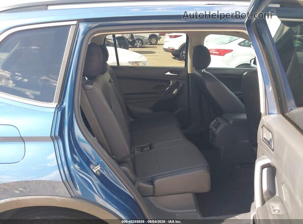 3VV3B7AX4JM040707 2018 VOLKSWAGEN TIGUAN Blue VIN sticker view