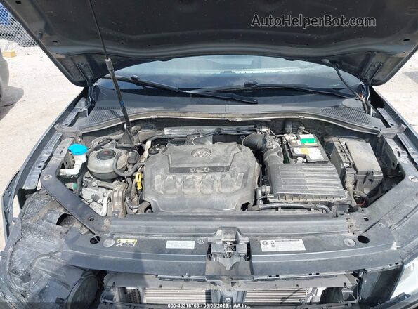 3VV3B7AX4JM119925 2018 VOLKSWAGEN TIGUAN Gray Rear view