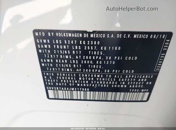 3VV3B7AX4JM217966 2018 VOLKSWAGEN TIGUAN White Widok komory silnika