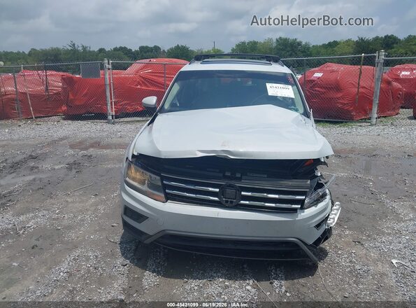 3VV3B7AX4KM054138 2019 VOLKSWAGEN TIGUAN White ხელსაწყოთა პანელის ხედი