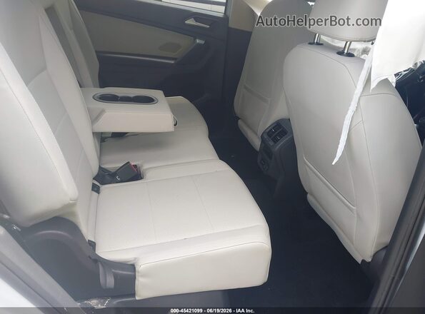 3VV3B7AX4KM054138 2019 VOLKSWAGEN TIGUAN White VIN კოდის სტიკერის ხედი