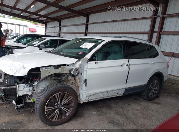 3VV3B7AX4KM104858 2019 VOLKSWAGEN TIGUAN White Widok wnętrza 360 stopni