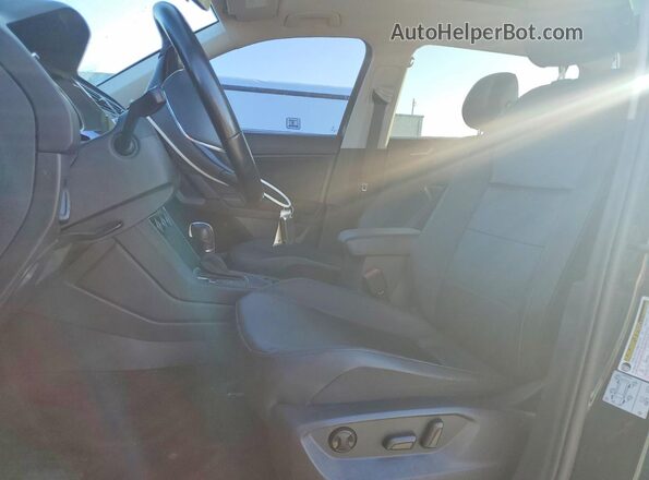 3VV3B7AX4KM157737 2019 VOLKSWAGEN TIGUAN Green Սալոնի դիմացի տեսք