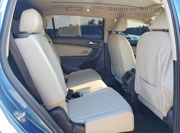 3VV3B7AX4LM158940 2020 VOLKSWAGEN TIGUAN Blue Սալոնի հետևի տեսք