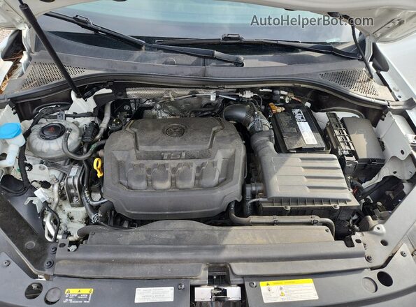 3VV3B7AX4MM100716 2021 VOLKSWAGEN TIGUAN White ძრავის განყოფილების ხედი