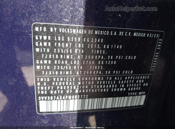 3VV3B7AX4PM082772 2023 VOLKSWAGEN TIGUAN Blue Vista del compartimento del motor