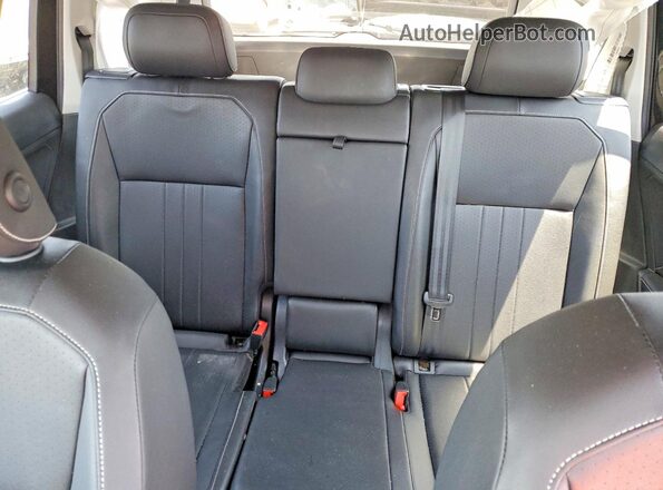 3VV3B7AX4PM115124 2023 VOLKSWAGEN TIGUAN Black Vista de los asientos traseros