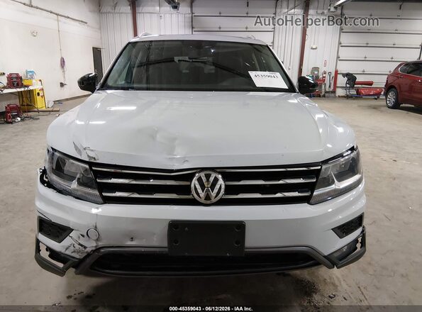 3VV3B7AX5JM001253 2018 VOLKSWAGEN TIGUAN Silver Widok wnętrza z tyłu