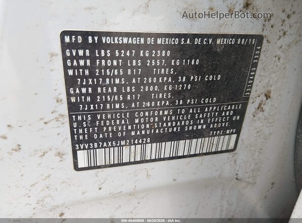 3VV3B7AX5JM214428 2018 VOLKSWAGEN TIGUAN Blue ძრავის განყოფილების ხედი