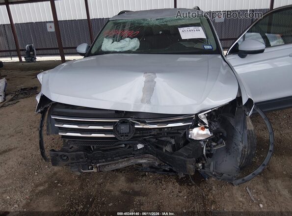 3VV3B7AX5KM050437 2019 VOLKSWAGEN TIGUAN Серебряный Вид салона спереди