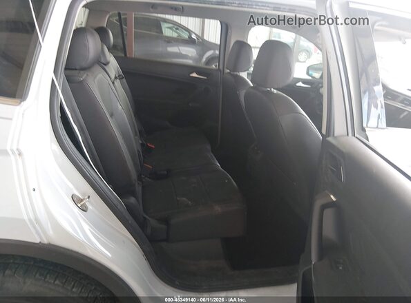 3VV3B7AX5KM050437 2019 VOLKSWAGEN TIGUAN Серебряный Вид задних сидений