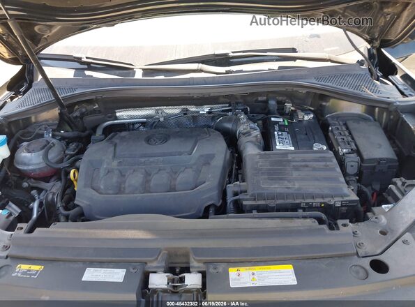 3VV3B7AX5NM047266 2022 VOLKSWAGEN TIGUAN Black Rear view
