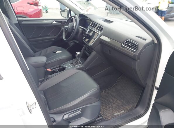 3VV3B7AX5NM047381 2022 VOLKSWAGEN TIGUAN White Vista interior delantera