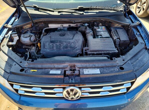 3VV3B7AX6JM014755 2018 VOLKSWAGEN TIGUAN Blue Սալոնի հետևի տեսք