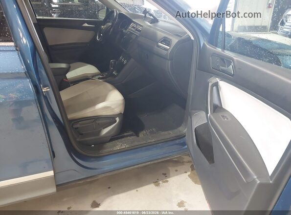 3VV3B7AX6JM050462 2018 VOLKSWAGEN TIGUAN Blue Vista interior delantera