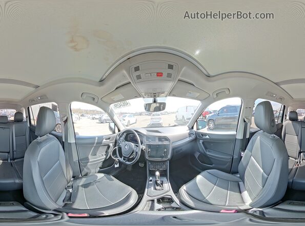 3VV3B7AX6KM154726 2019 VOLKSWAGEN TIGUAN Green 360 interior view