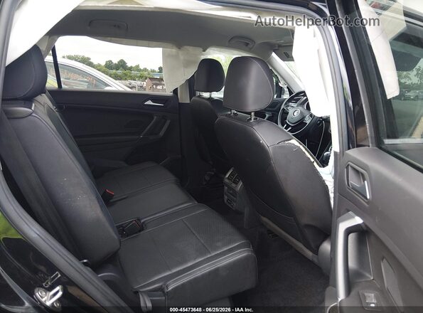 3VV3B7AX6LM080838 2020 VOLKSWAGEN TIGUAN Black VIN կոդի պիտակի տեսք