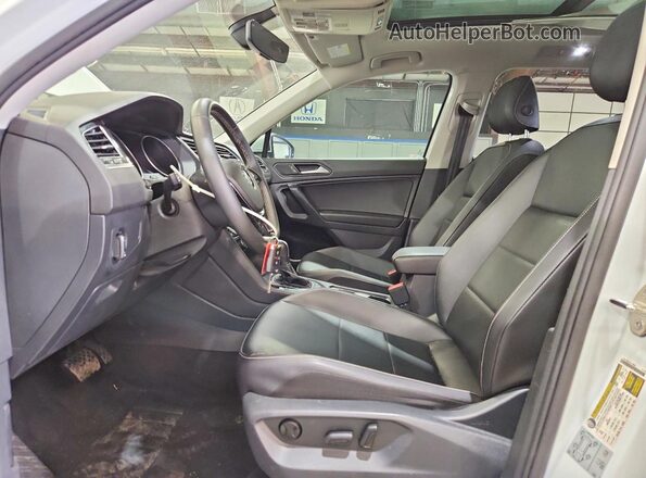 3VV3B7AX6MM066102 2021 VOLKSWAGEN TIGUAN White 