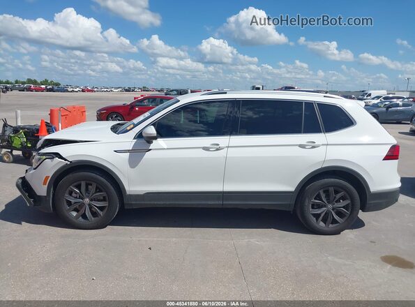 3VV3B7AX6RM017473 2024 VOLKSWAGEN TIGUAN White Панорамний вид салону 360°